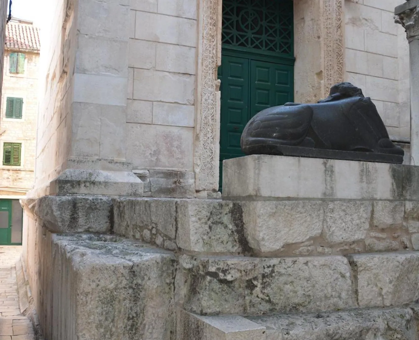 Largo Apartment In The Heart Of Diocletian Palace Split