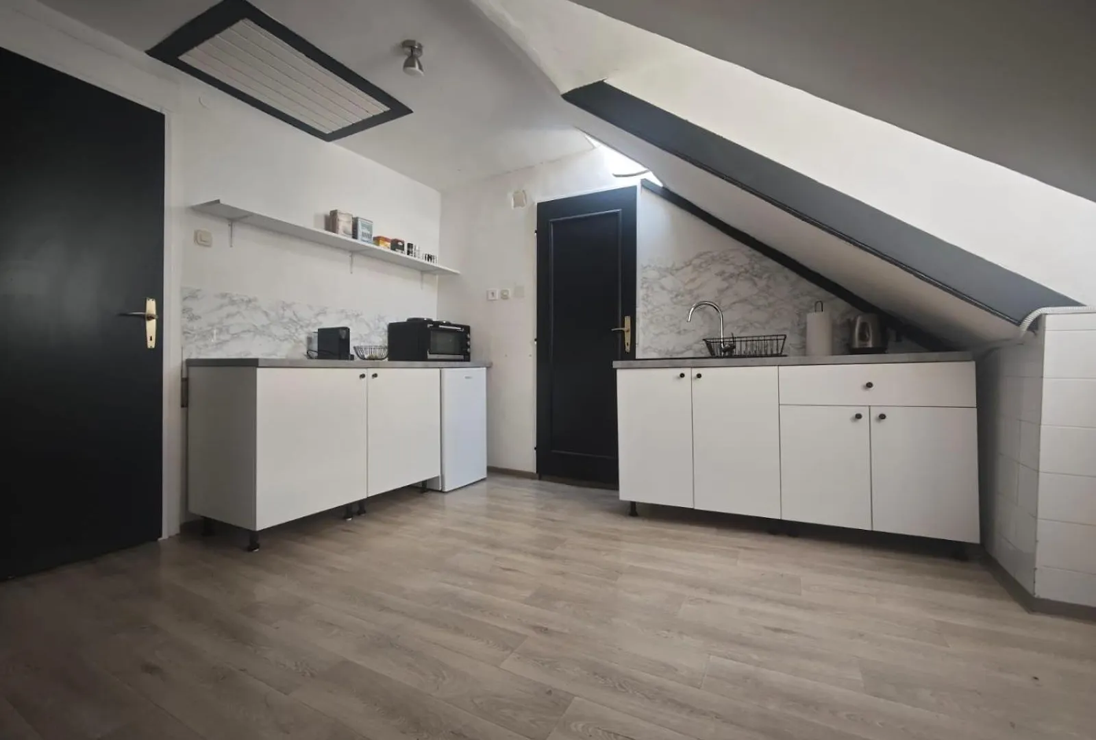 Largo Apartment In The Heart Of Diocletian Palace Split